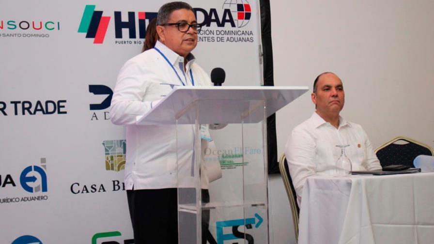 Agentes de aduanas se certifican como Operadores Económicos Autorizados