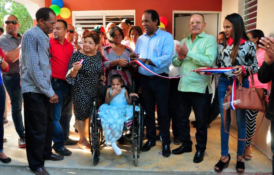 El Partido Cívico Renovador y Fundación Sirila Ozuna entregan vivienda en Pueblo Nuevo, Mao