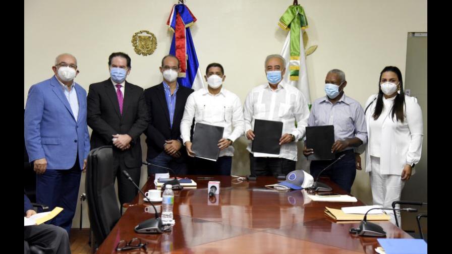 Agricultura firma acuerdo para garantizar estabilidad de producción de tomate Agricultura firma acuerdo para garantizar estabilidad de producción de tomate