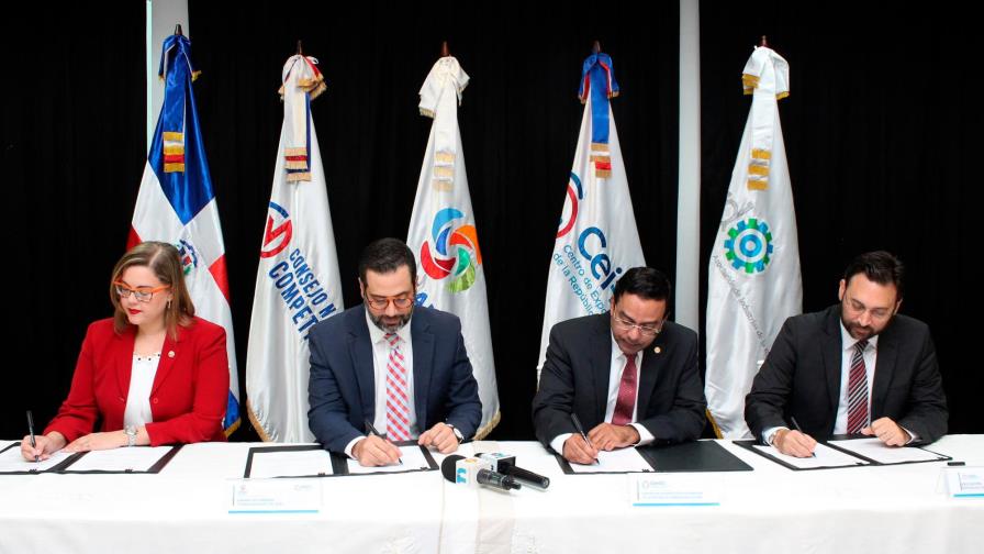 Firman memorándum de entendimiento para quinta versión HUB Cámara Santo Domingo 2020