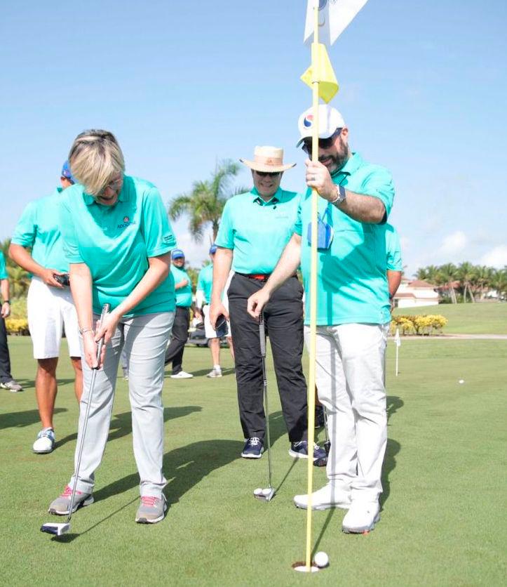 Zaide Alba Cavagliano y Francisco Campos.