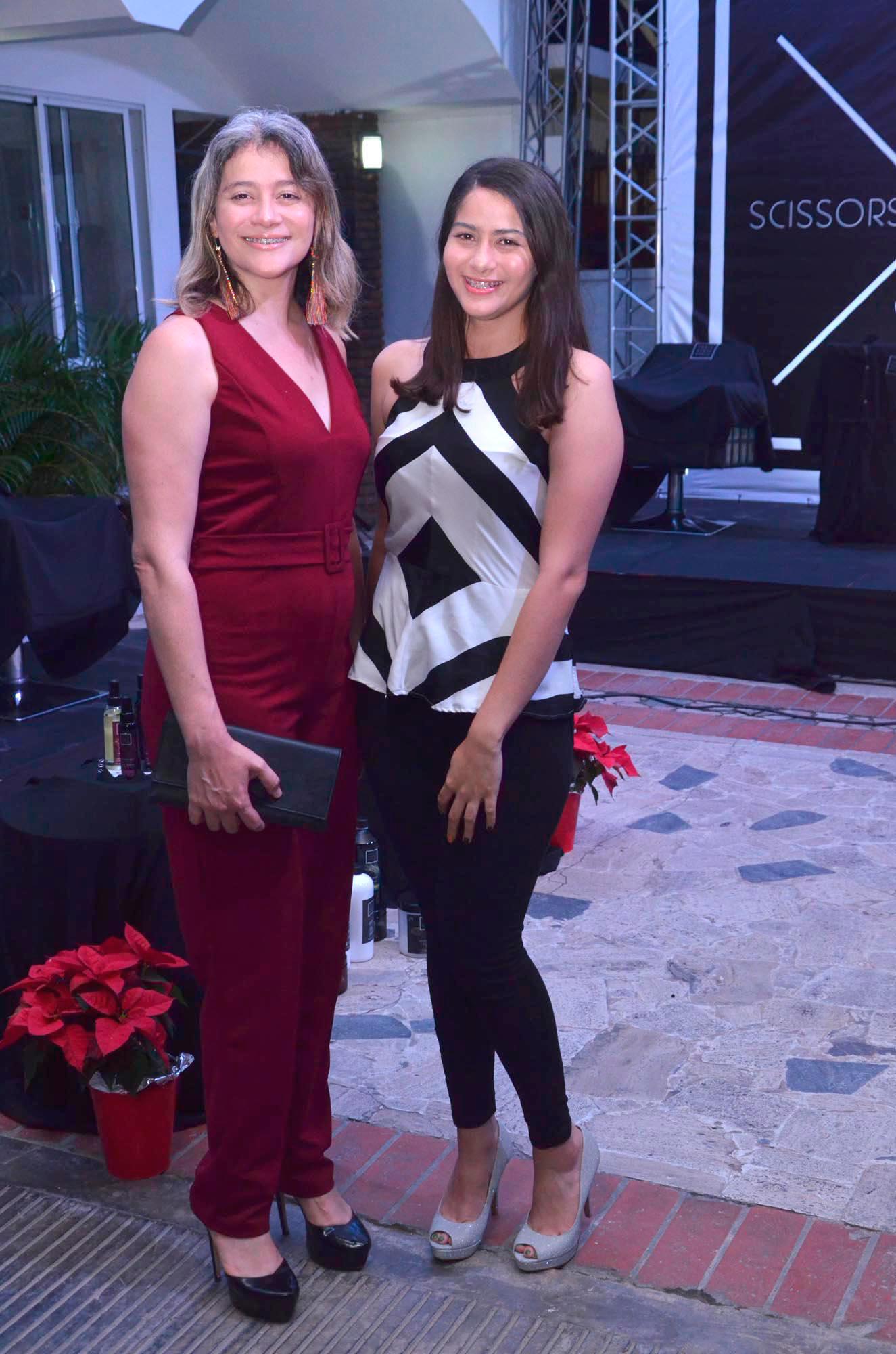 Islen Rodríguez y Radheya Cruz.