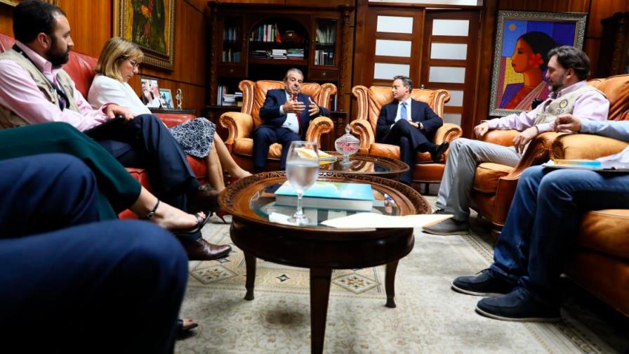 Procurador se reúne con observadores electorales de la OEA Procurador se reúne con observadores electorales de la OEA