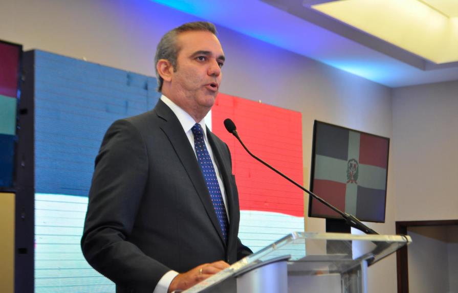 Luis Abinader invita aspirantes presidenciales a firmar pacto por despolitización de la Justicia