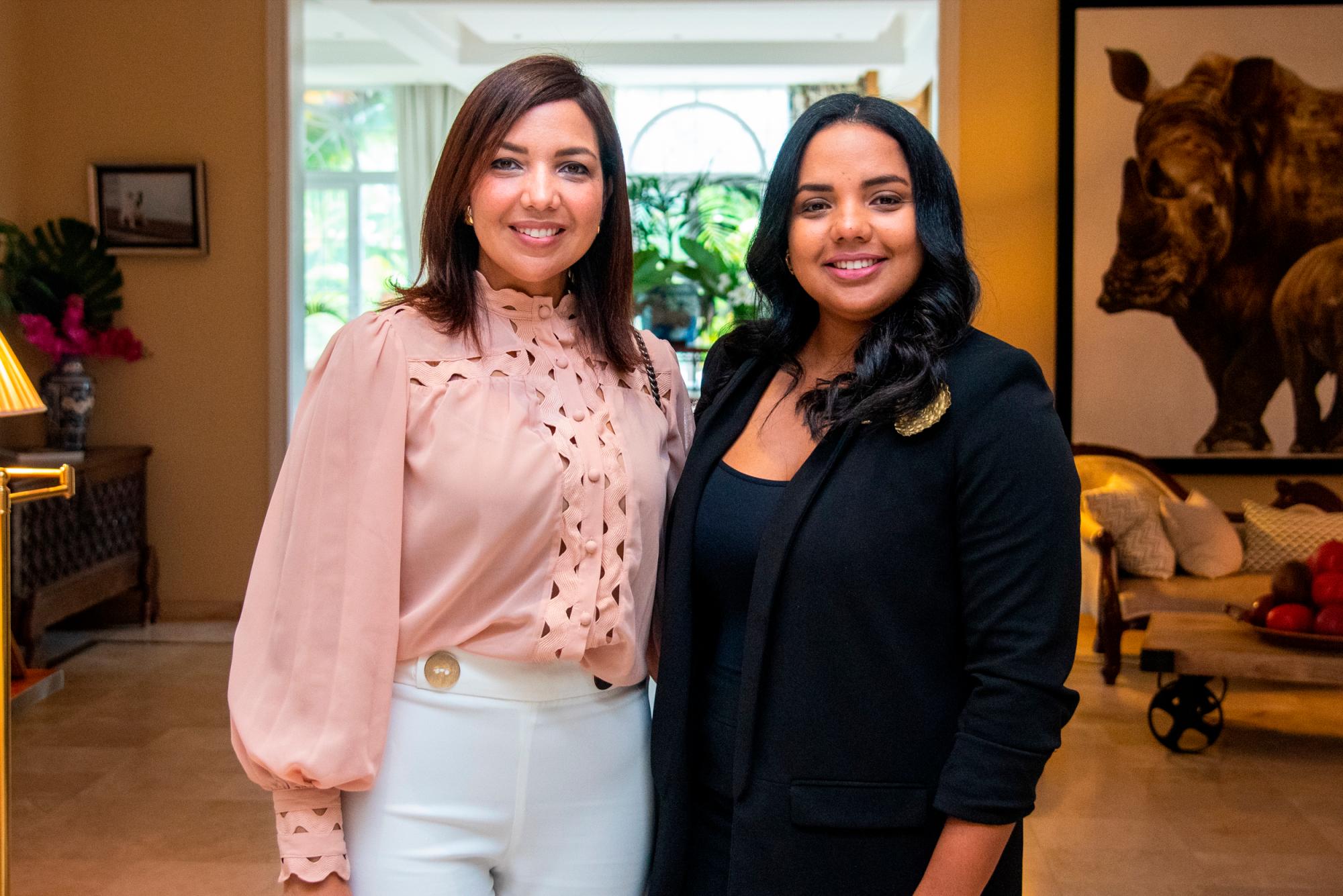  Angeli Páez y Franchesca Páez.