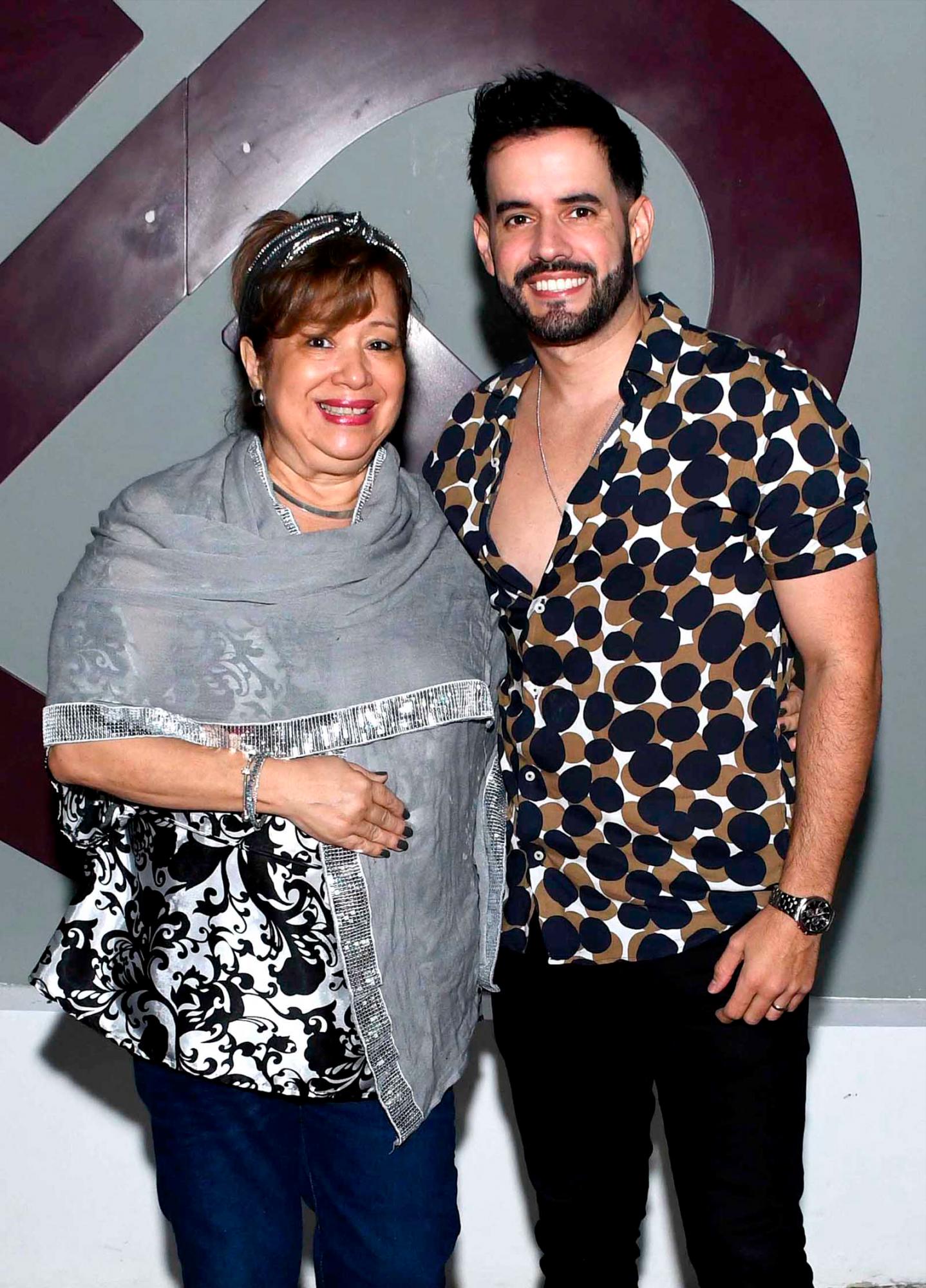 Milagros Sánchez y Manny Cruz.