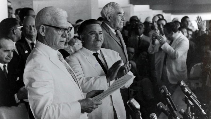 Pondrán en circulación libro con documentos del gobierno de Juan Bosch