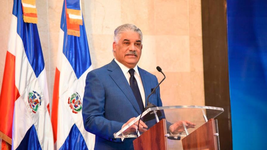 Vargas instruye priorizar solicitudes de venezolanos con pasajes ya comprados Vargas instruye priorizar solicitudes de venezolanos con pasajes ya comprados