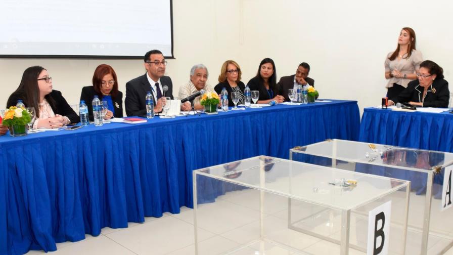 CDEEE recibe ofertas de carbón mineral para Unidad 2 de Punta Catalina