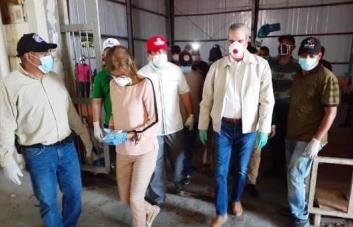 Empresarios y políticos respaldan propuesta de cumbre de Luis Abinader