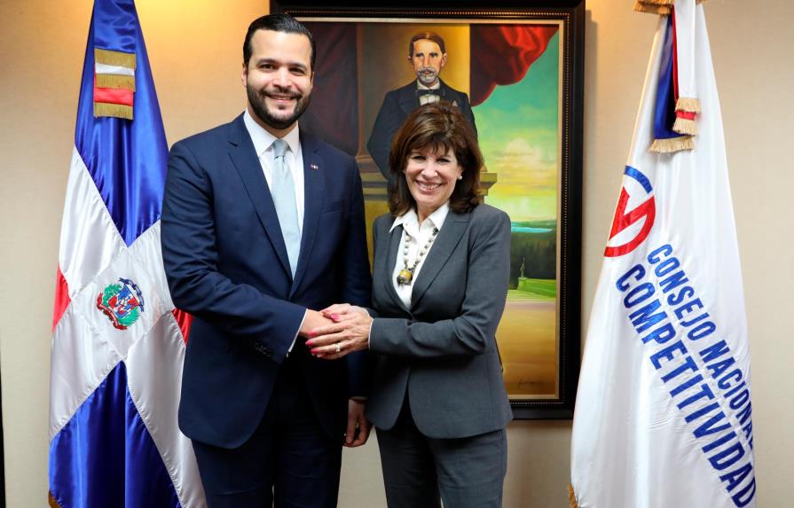 Paz trata agenda Dominicana Competitiva con embajadora de Estados Unidos en el país