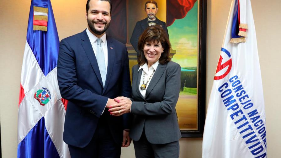 Paz trata agenda Dominicana Competitiva con embajadora de Estados Unidos en el país