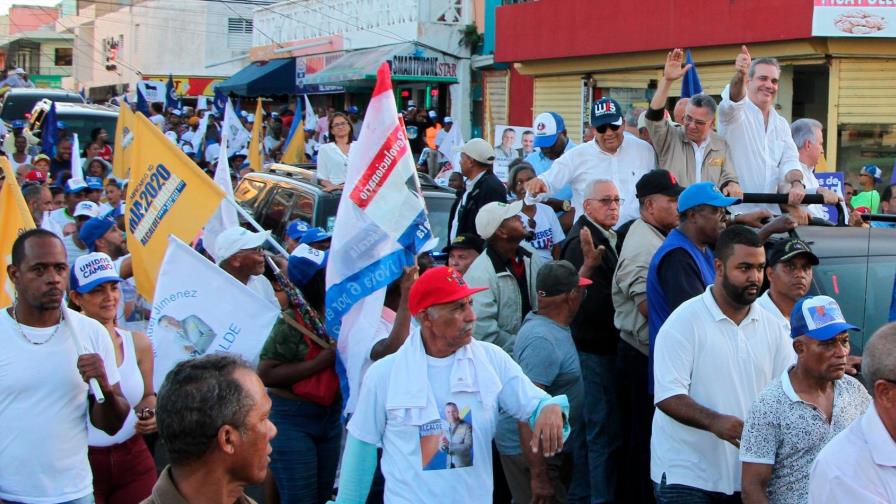 Abinader inicia jornada de apoyo a candidatos municipales y congresuales del PRM