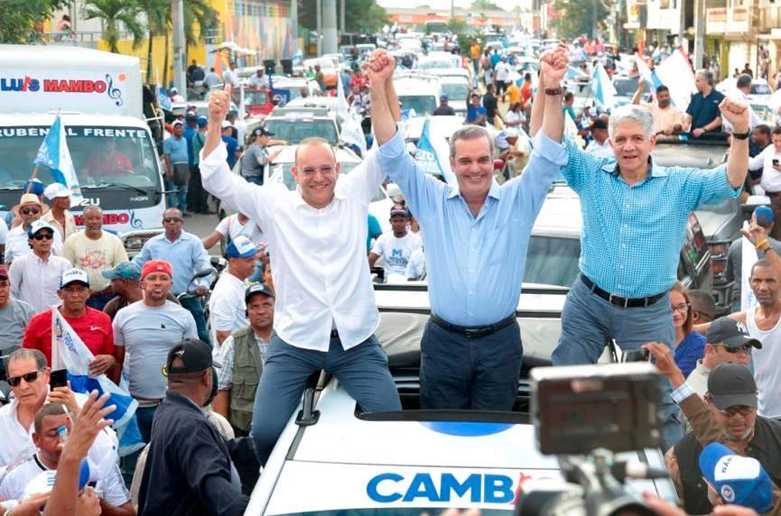 Luis Abinader encabeza caravana municipal hoy en Santiago