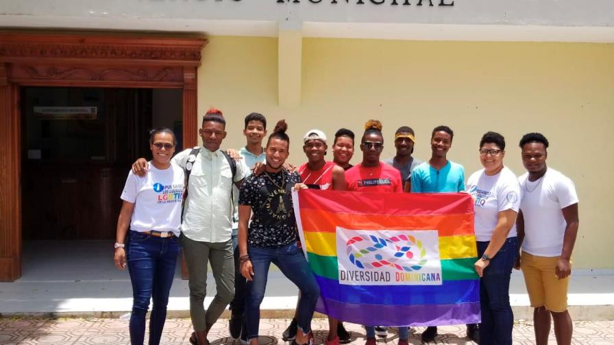 Realizan campaña de recepción de comida para comunidad LGBTIQ afectada por el COVID-19