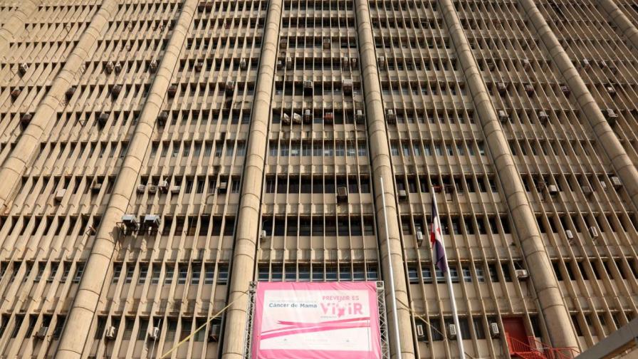 Atribuyen retraso en pagos a policías auxiliares a proceso de reestructuración del Ministerio de Interior y Policía