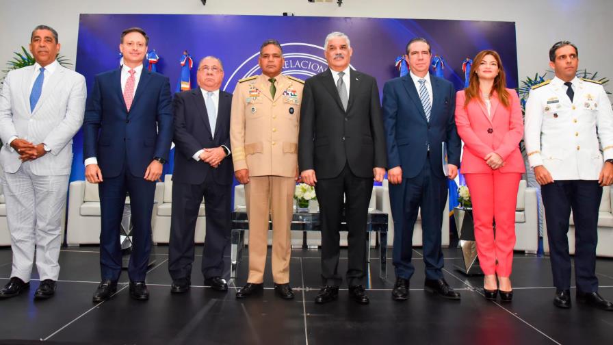 Canciller Miguel Vargas habla de la seguridad del país ante el Cuerpo Diplomático Canciller Miguel Vargas habla de la seguridad del país ante el Cuerpo Diplomático