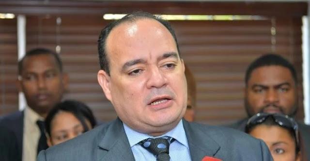 Miguel Surún renuncia al PLD por presuntos maltrato y persecución en su contra