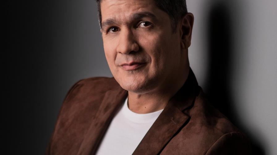 Eddy Herrera celebra nominación a los premios Heat Latin Music