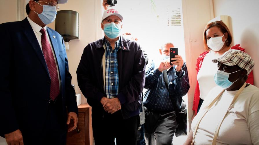 Senador Franklin Peña encabeza operativo médico en San Pedro de Macorís Senador Franklin Peña encabeza operativo médico en San Pedro de Macorís