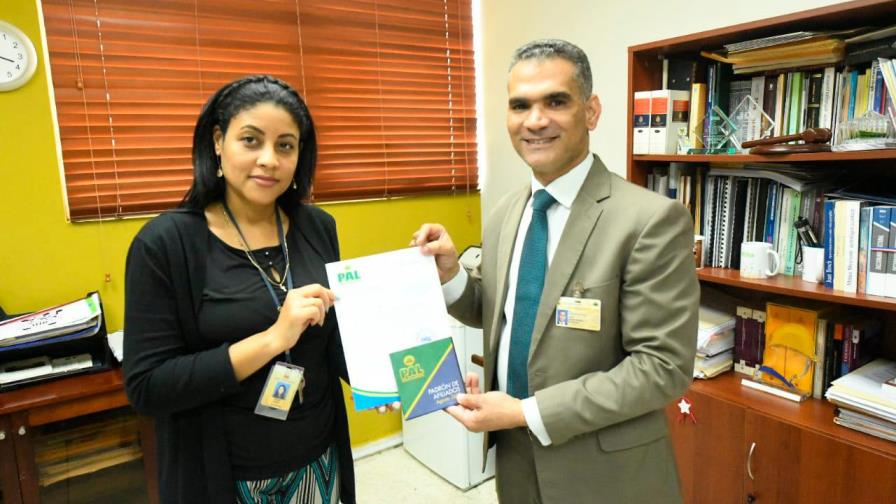 El PAL deposita ante la JCE su padrón general con 63,176 miembros