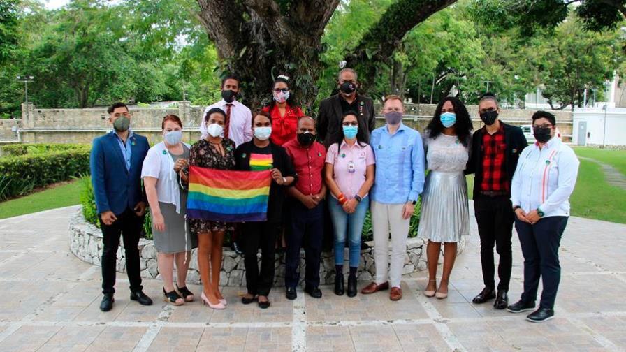 Embajada de EEUU en Dominicana realiza actividades con motivo del mes del Orgullo LGBTQI+ 