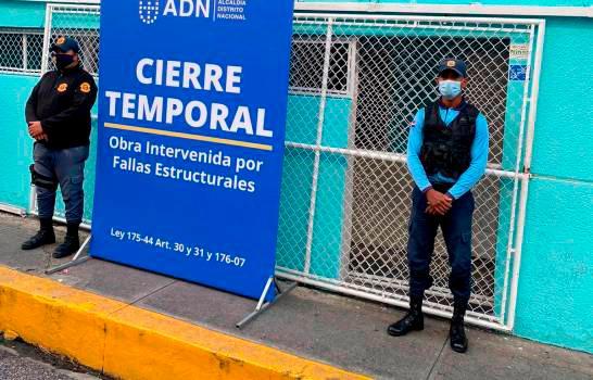 Alcaldía afirma parqueo de la calle José Reyes permanecerá cerrado hasta su demolición