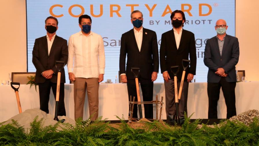 Abinader apertura construcción Hotel Courtyard by Marriott SD