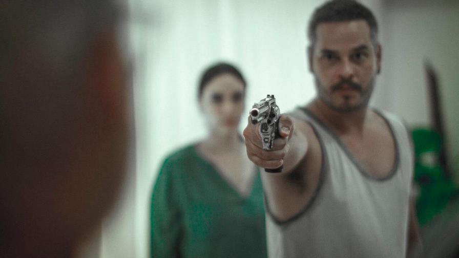 “Más que el agua”, un retrato social con Frank Perozo, llega a los cines dominicanos