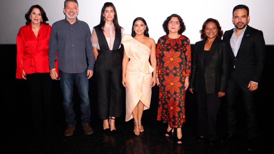 Selene Films celebró la premier de la película dominicana “15 horas” 
Selene Films realizó la premier de la película dominicana “15 horas”, luego de su exitoso paso por los festivales internacionales de Málaga y Valladolid donde fue galardonada en ambos festivales. La actividad se realizó en Caribbean Cinemas del centro comercial Downtown Center.