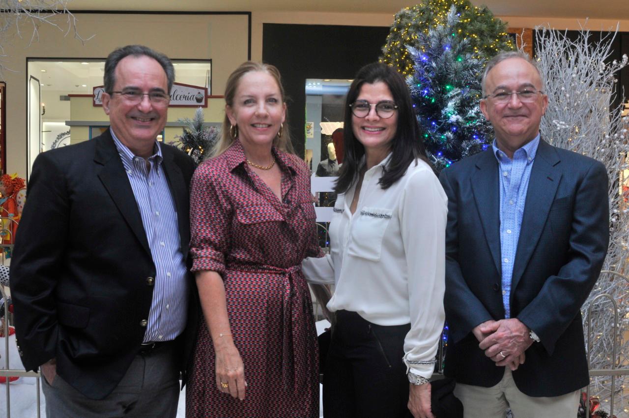 Fernando García Moserrat García, Laura Rizek y Ángel García