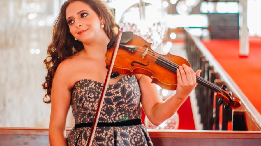 Fundación Sinfonía beca a tres jóvenes músicos