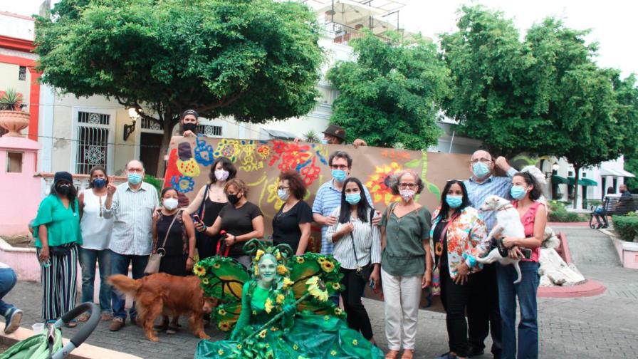 Plantan árboles en la Zona Colonial de Santo Domingo