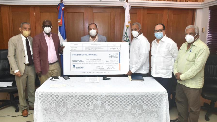 CEA paga liquidación de deuda a colonos azucareros por más de RD$ 41 millones 