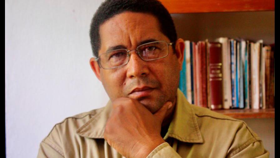 Hilario Olivo, entre manchas urticantes