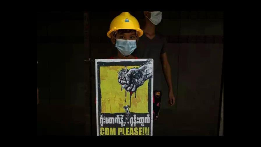 Periodista estadounidense es detenidos por las autoridades en Birmania