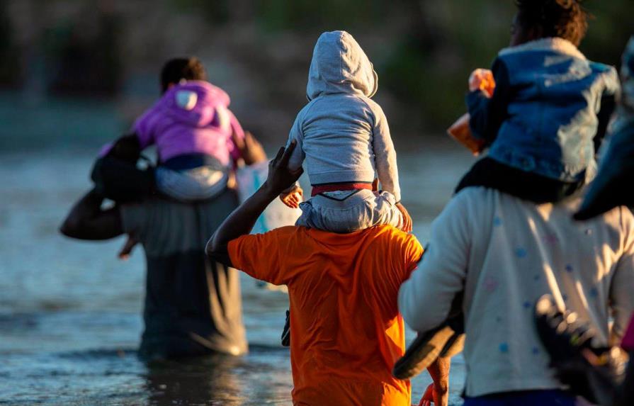 México prepara un decreto para ofrecer “alternativas migratorias” a los haitianos