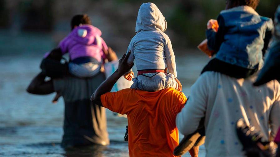 México prepara un decreto para ofrecer “alternativas migratorias” a los haitianos