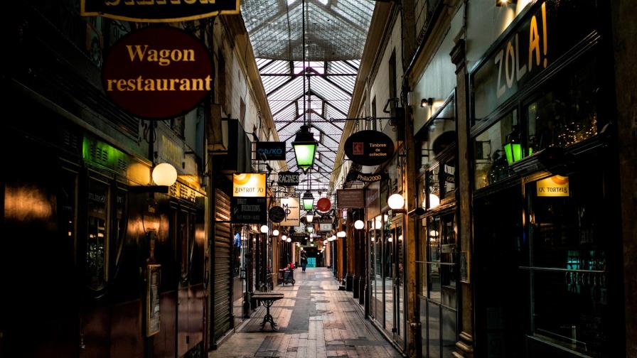 Francia comienza “el confinamiento más estricto de Europa” Francia comienza “el confinamiento más estricto de Europa”