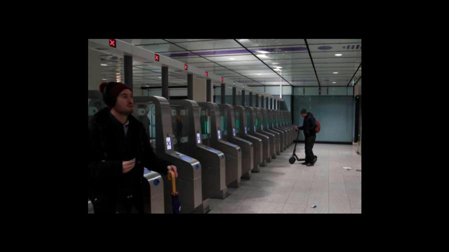 La huelga de trenes en Francia por las pensiones continuará en Navidades La huelga de trenes en Francia por las pensiones continuará en Navidades