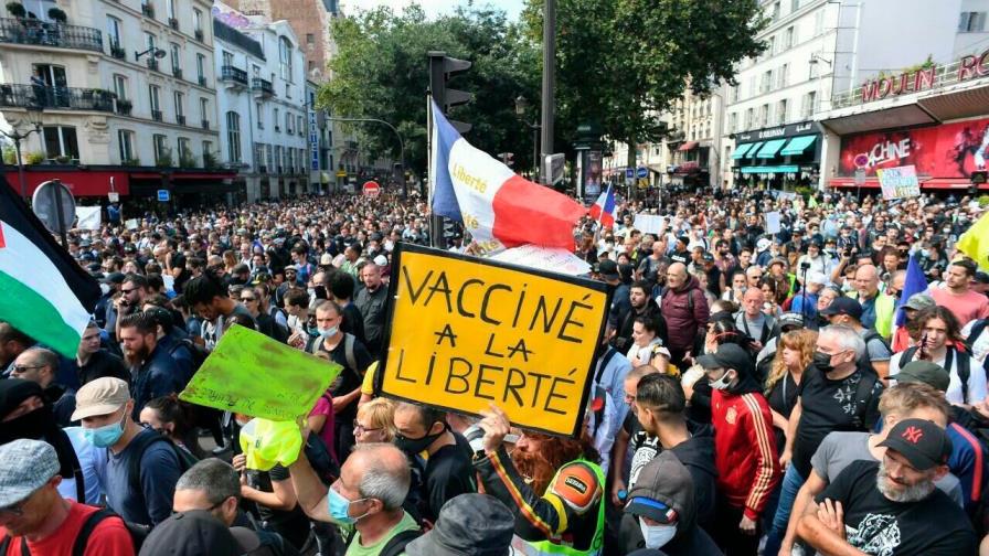 Miles de manifestantes en las calles de varias ciudades francesas contra el pase sanitario
