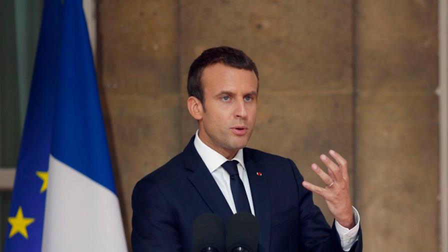 Presidente de Francia se disculpa con Albania por error con himno en partido de fútbol