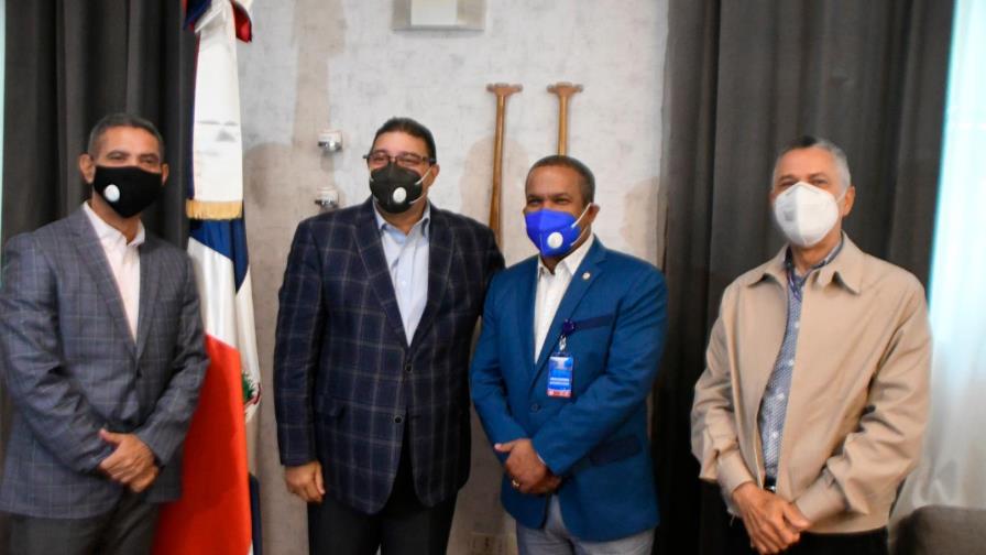 Camacho anuncia reparación de instalaciones deportivas en Santo Domingo Este Camacho anuncia reparación de instalaciones deportivas en Santo Domingo Este