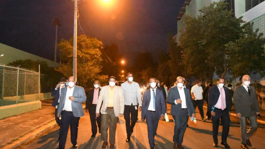 Miderec y Edesur devuelven vistosidad al Centro Olímpico con iluminación total