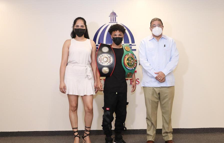 Erick “Mini PacMan” Rosa peleará por el título mundial de la AMB ...