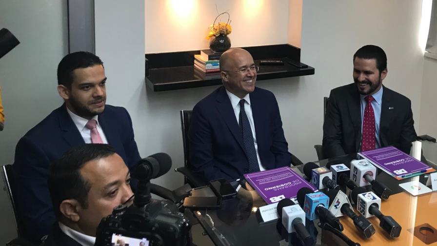 Domínguez Brito llama a Leonel Fernández a un debate “sin paños tibios”