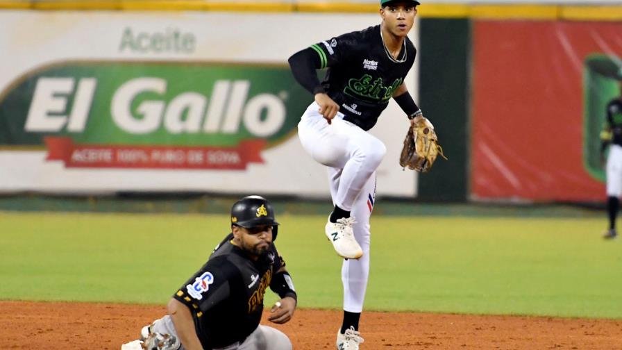 Las Águilas se rebelan en el noveno ante las Estrellas y frenan racha Las Águilas se rebelan en el noveno ante las Estrellas y frenan racha