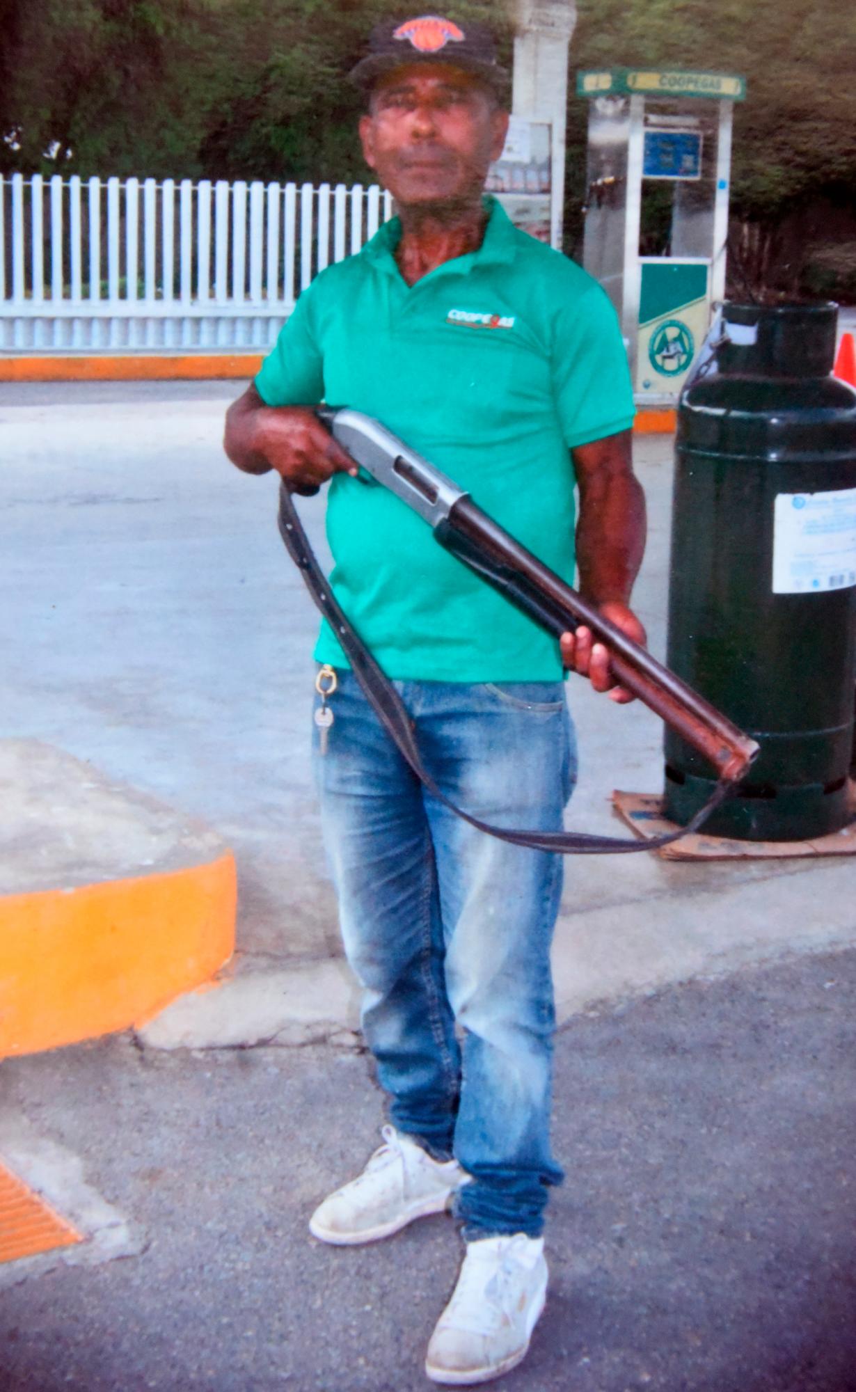 Francisco Trinidad, Vigilante de Coopegas, 66 años.