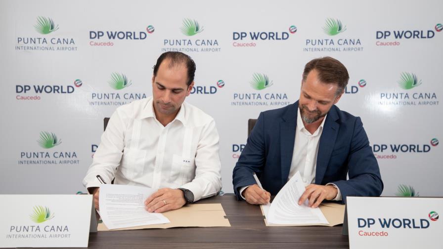 Firman acuerdos sobre primer parque logístico y zona franca de un aeropuerto en la región Firman acuerdos sobre primer parque logístico y zona franca de un aeropuerto en la región