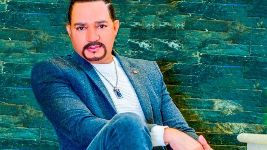 Frank Reyes regresa a los Premios Soberano Frank Reyes regresa a los Premios Soberano